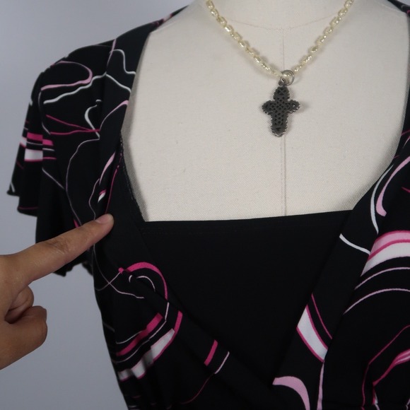 JKLA California Black Pink Swirl Print with Built In Neck Line Layer Size S - Picture 3 of 5